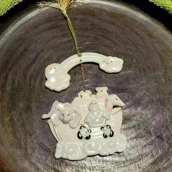 LENOX Noa's Ark ORNAMENT - Picture 10 of 10